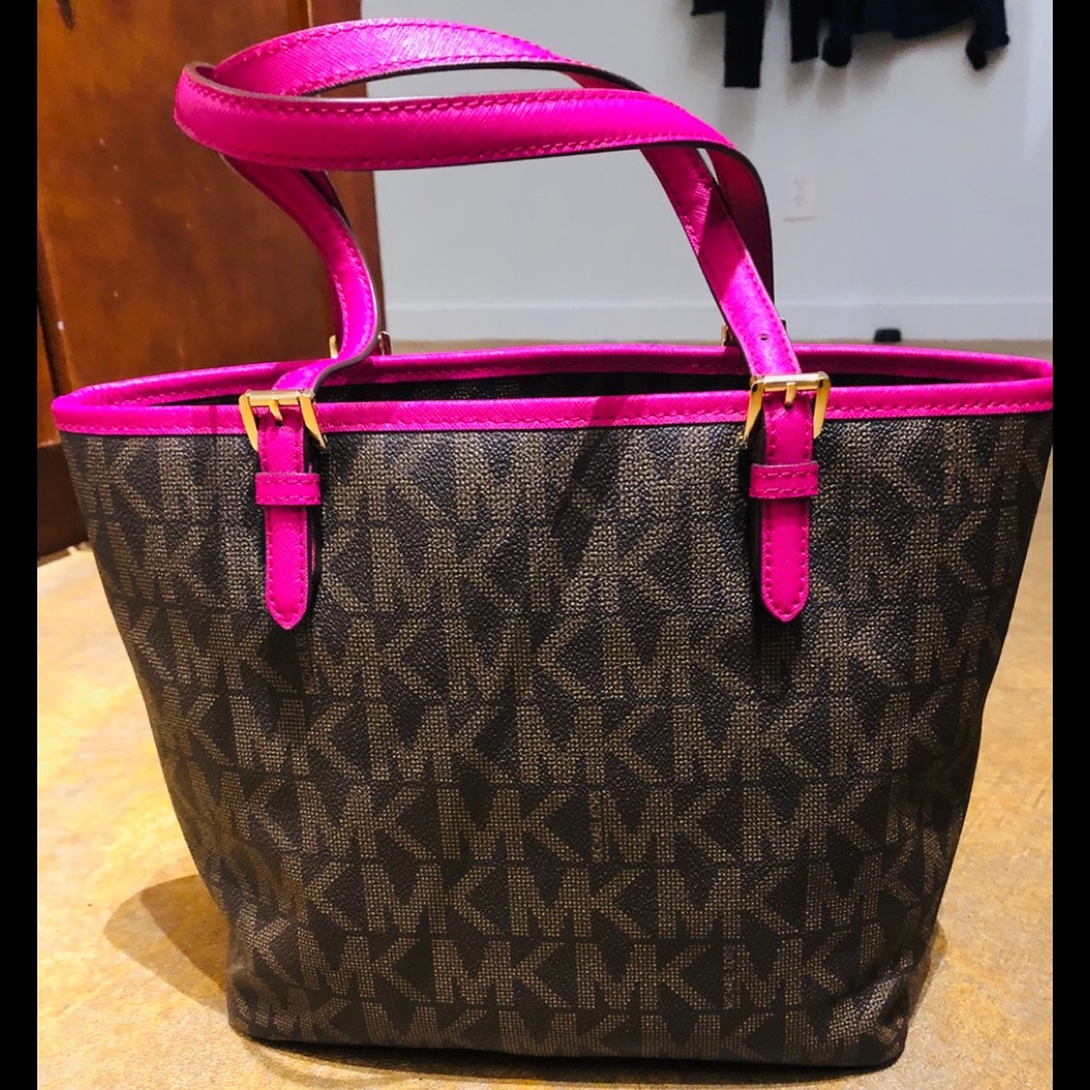 Michael Kors purse handbag